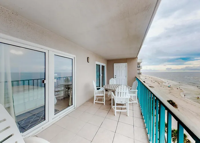 Gulf-front With Ac Balcony & Pool Holiday home *